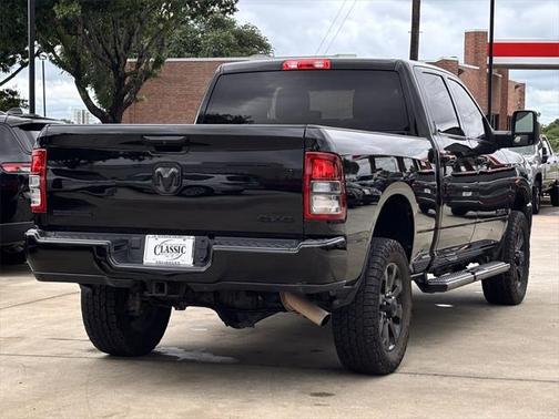 2023 RAM 2500 Big Horn Crew Cab 4x4 6'4' Box