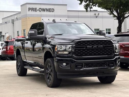 2023 RAM 2500 Big Horn Crew Cab 4x4 6'4' Box