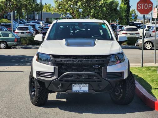 White 2021 Chevrolet Colorado ZR2