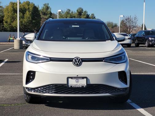 White/off-white 2026 Volkswagen ID.4 Pro S Plus