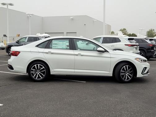 White 2026 Volkswagen Jetta 1.5T SE