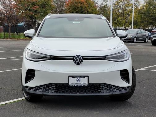 White/off-white 2026 Volkswagen ID.4 Pro S