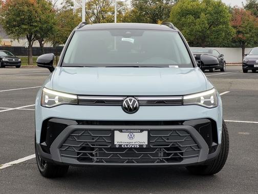 Gray 2026 Volkswagen Taos 1.5T SE Black