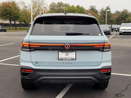 Gray 2026 Volkswagen Taos 1.5T SE Black