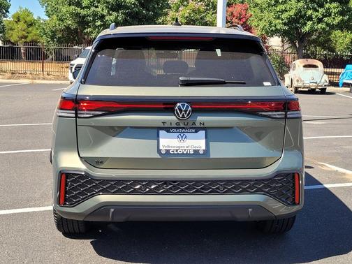Avocado Green 2026 Volkswagen Tiguan 2.0T SE R-Line Black