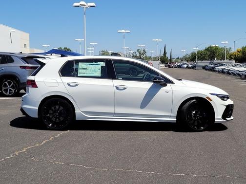 White/off-white 2026 Volkswagen Golf R 2.0T