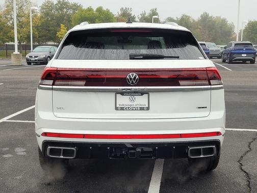 White/off-white 2026 Volkswagen Atlas Cross Sport 2.0T SEL Premium R-Line