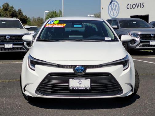 Ice 2024 Toyota Corolla Hybrid LE