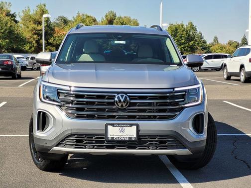 Silver Mist Metallic 2026 Volkswagen Atlas 2.0T SE W/TECHNOLOGY