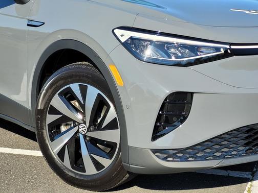 Gray 2026 Volkswagen ID.4 Pro