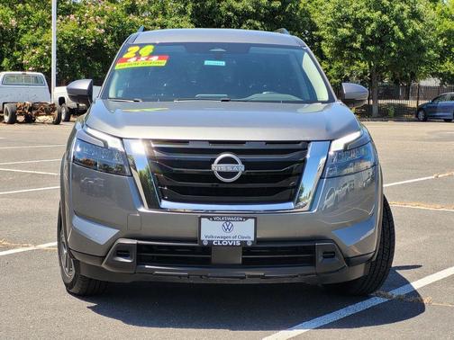 Gun Metallic 2024 Nissan Pathfinder SV