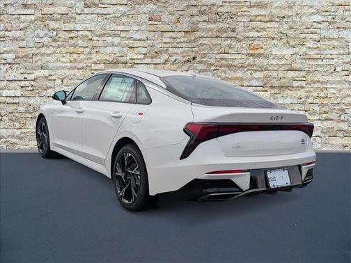 Snow White Pearl 2026 Kia K5 GT-Line