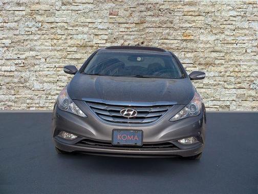2011 Hyundai SONATA Limited