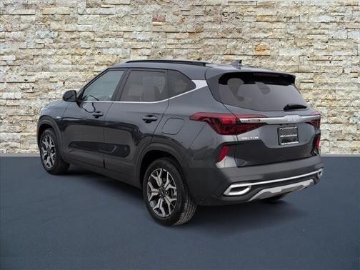 2023 Kia Seltos EX