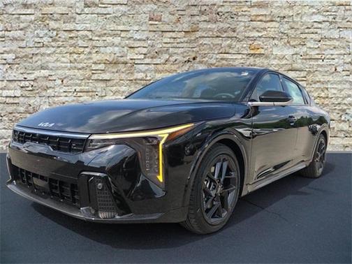2025 Kia K4 GT-Line Turbo