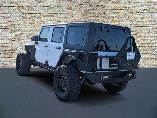 Bright White Clearcoat 2016 Jeep Wrangler Unlimited Sport