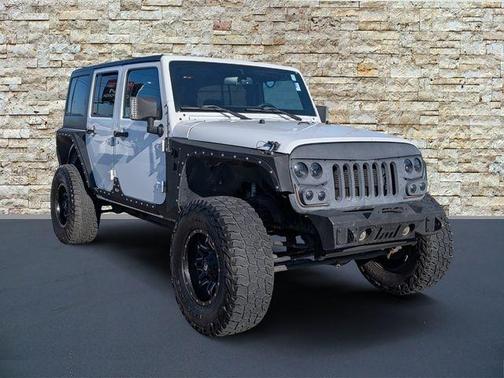 Bright White Clearcoat 2016 Jeep Wrangler Unlimited Sport