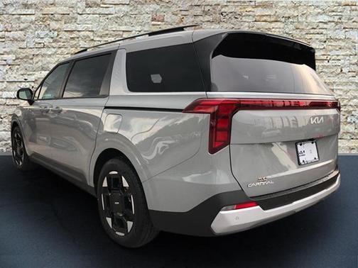 2025 Kia Carnival EX