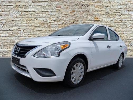 2019 Nissan Versa 1.6 S+