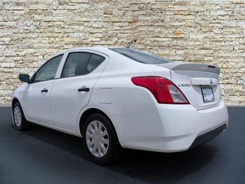 2019 Nissan Versa 1.6 S+