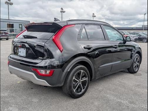 2025 Kia Niro EX