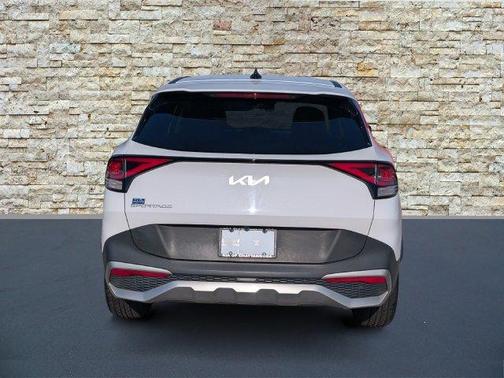 White Pearl 2023 Kia Sportage EX