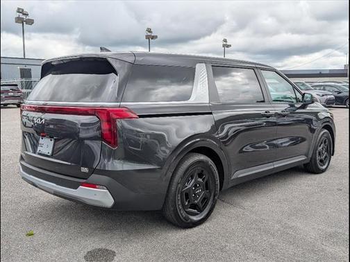 2026 Kia Carnival LX