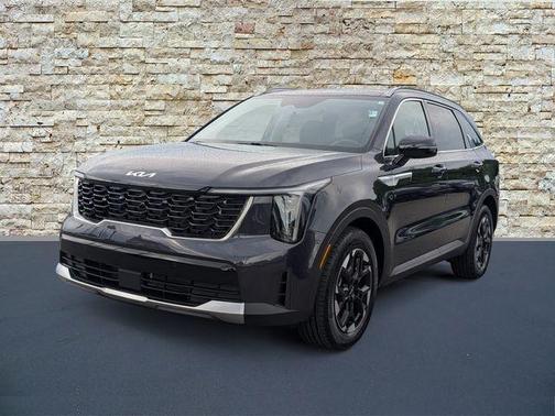 Metal 2025 Kia Sorento S