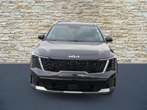 Metal 2025 Kia Sorento S