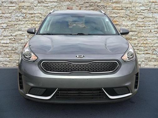 2017 Kia Niro LX