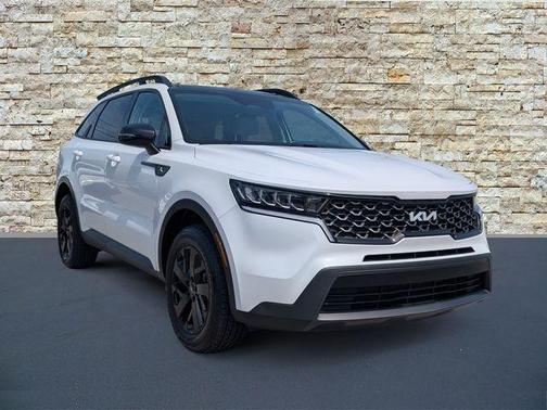Gray 2023 Kia Sorento X-Line EX