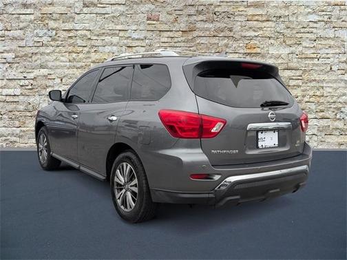 2019 Nissan Pathfinder S