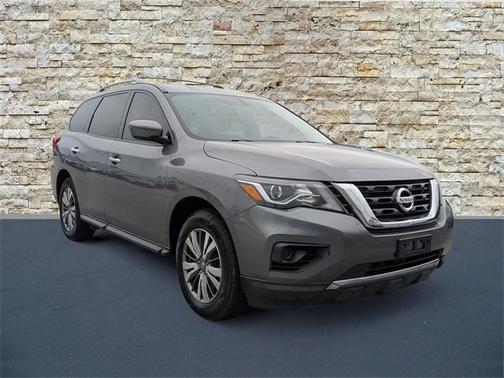 2019 Nissan Pathfinder S