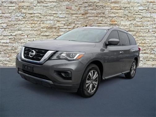 2019 Nissan Pathfinder S