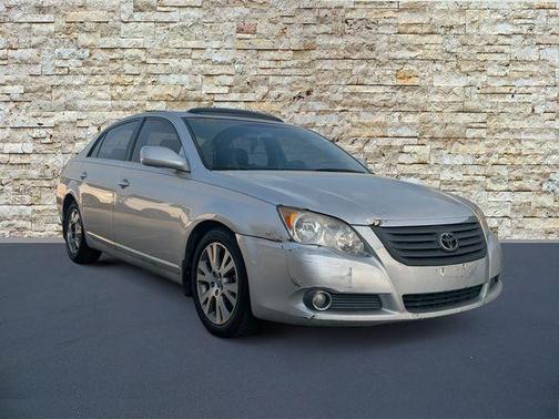 Classic Silver Metallic 2008 Toyota Avalon XL