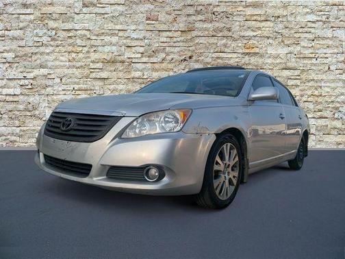 Classic Silver Metallic 2008 Toyota Avalon XL