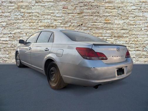 Classic Silver Metallic 2008 Toyota Avalon XL