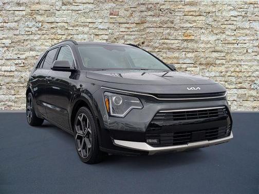 Gray 2025 Kia Niro EX Touring