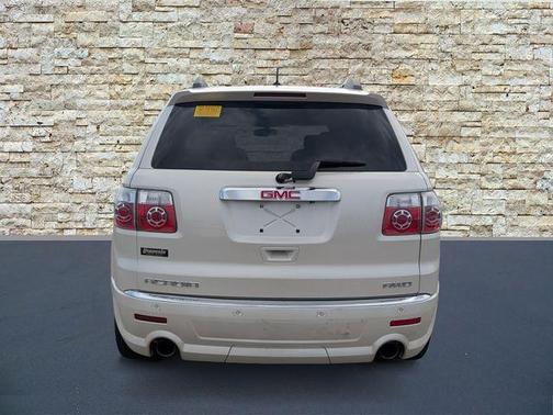 White Diamond Clearcoat 2011 GMC Acadia Denali