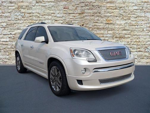 White Diamond Clearcoat 2011 GMC Acadia Denali