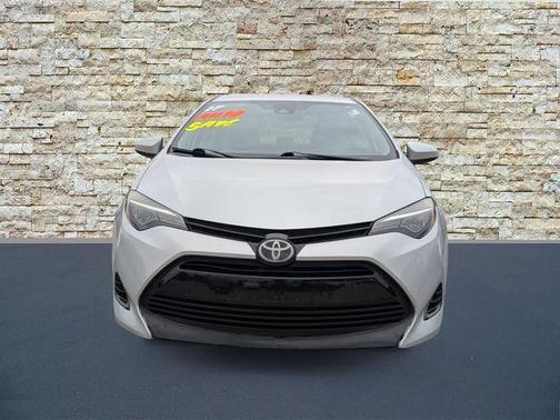 Classic Silver Metallic 2017 Toyota Corolla XLE