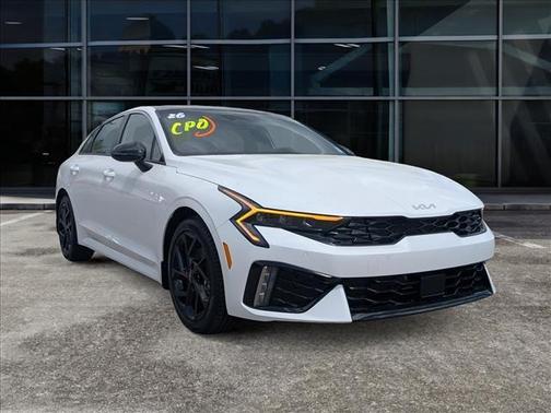 Snow White Pearl 2026 Kia K5 GT-Line