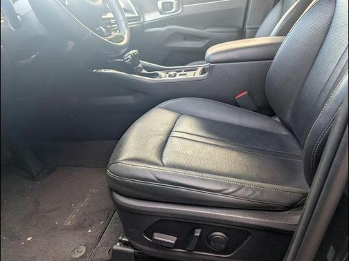 Ebony Black 2024 Kia Sorento S