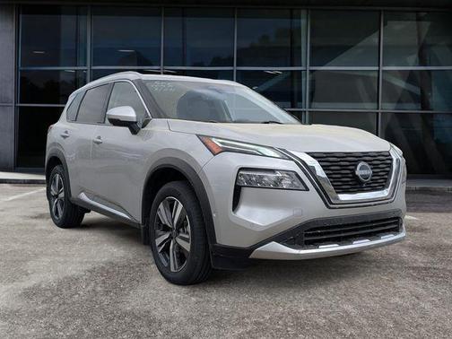 Brilliant Silver Metallic 2023 Nissan Rogue Platinum