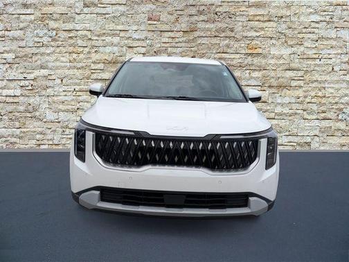 Snow White Pearl 2025 Kia Carnival LXS
