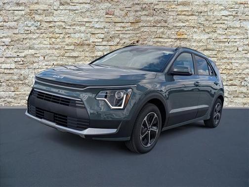 Green 2026 Kia Niro EX