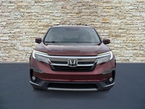 Deep Scarlet Pearl 2019 Honda Pilot Elite