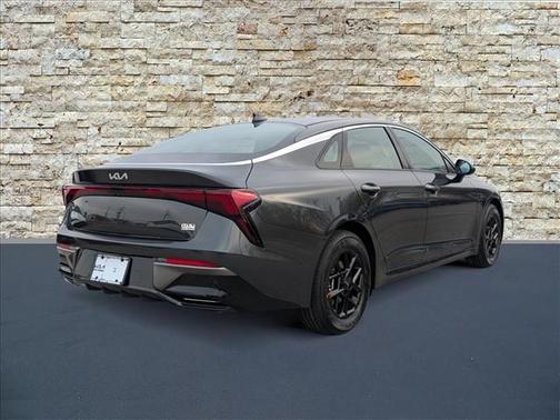 2026 Kia K5 LXS