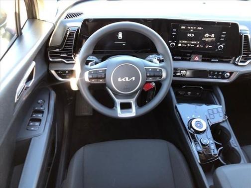 2025 Kia Sportage Hybrid LX