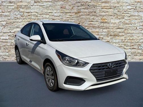 2019 Hyundai Accent SE